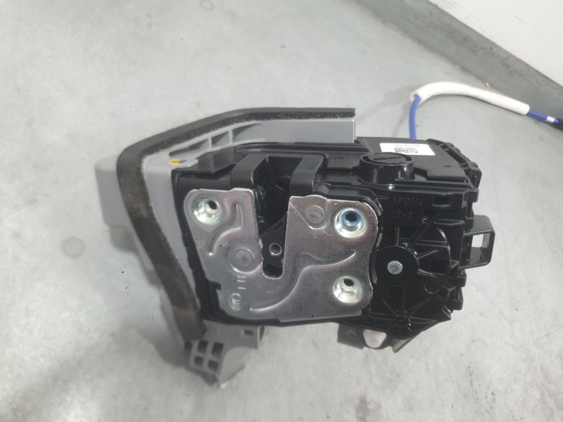 Recambio de cerradura puerta trasera izquierda para kia sportage v (nq5) 1.6 t-gdi referencia OEM IAM 81410R2000  