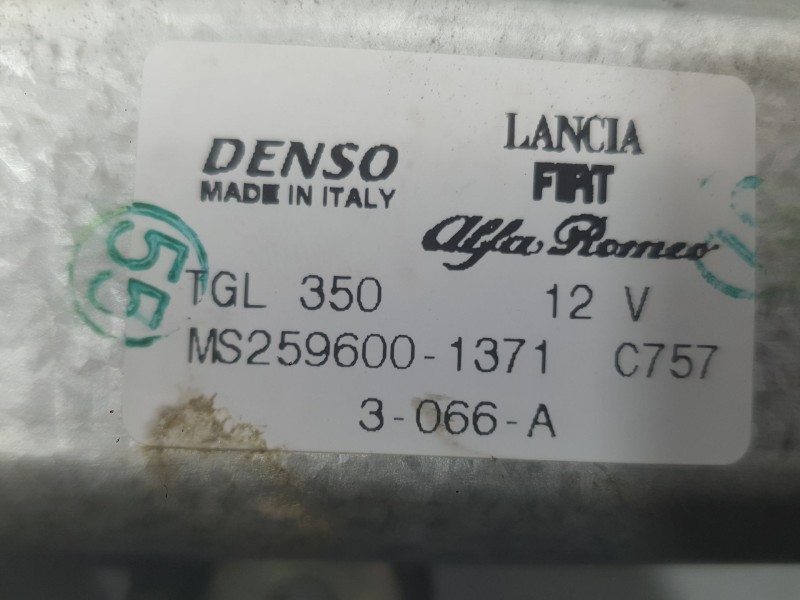 Recambio de motor limpia trasero para ford ka (ru8) 1.2 referencia OEM IAM 2596001371  