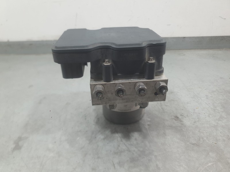 Recambio de abs para jeep cherokee (kl) 2.0 crd 4x4 referencia OEM IAM 68237001AD  
