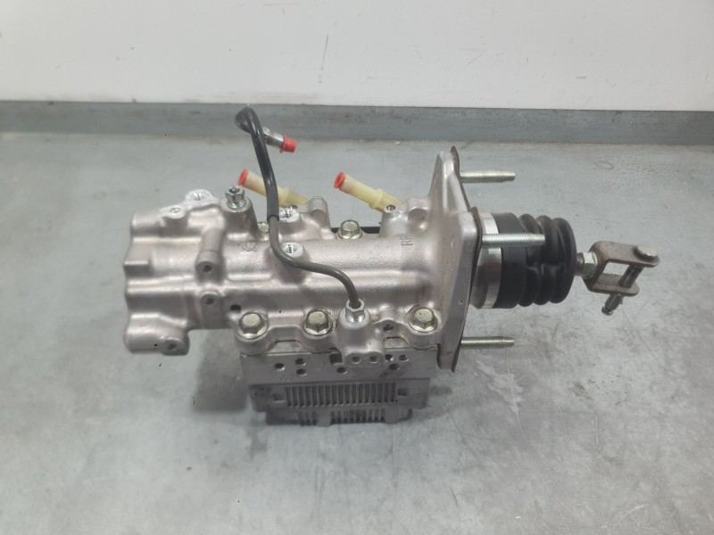 Recambio de abs para lexus ct (zwa10_) 200h (zwa10_) referencia OEM IAM 4720047040 C/ BOMBA FRENO Y SERVOFRENO 