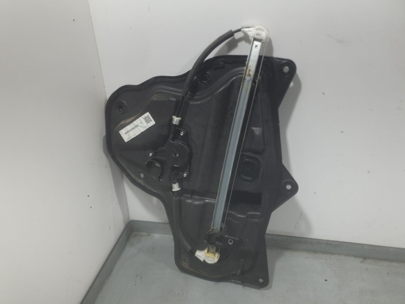 Recambio de elevalunas trasero izquierdo para mazda 3 (bm, bn) 2.0 referencia OEM IAM BHN97397XA  