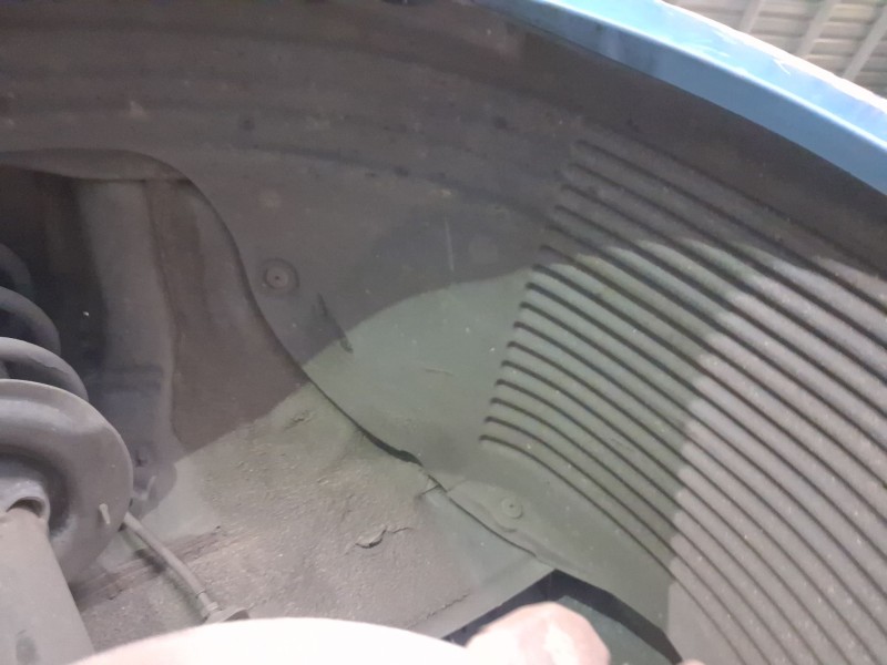 Recambio de plastico pase rueda del. dch. para hyundai i30 (gd) 1.4 crdi referencia OEM IAM 86812A6001  