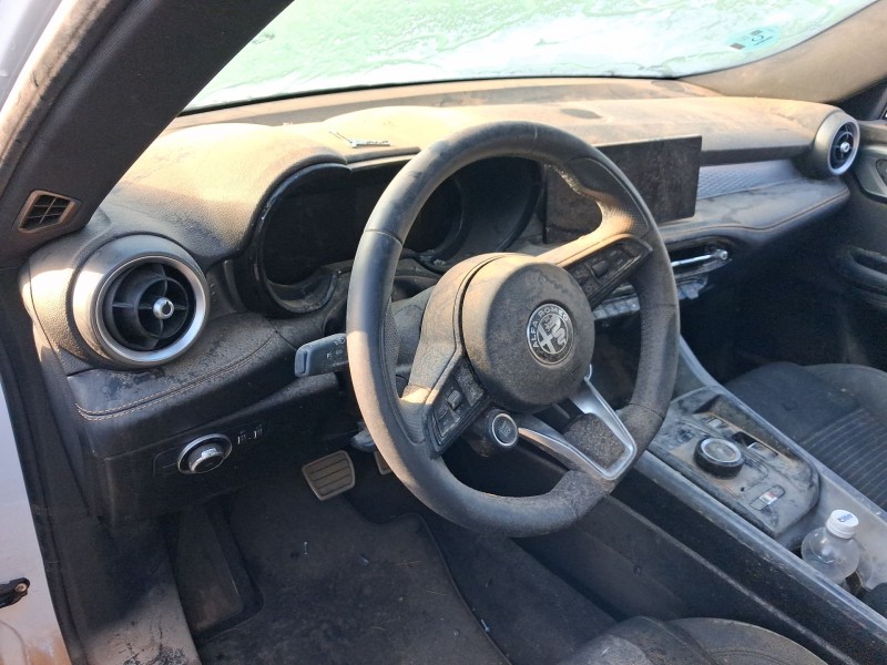 alfa romeo tonale (965_) del año 2025