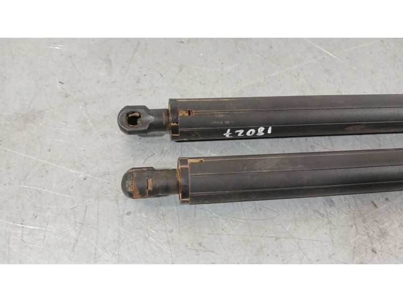 Recambio de amortiguadores maletero / porton para bmw x1 (f48) sdrive 18 d referencia OEM IAM 51247412407  