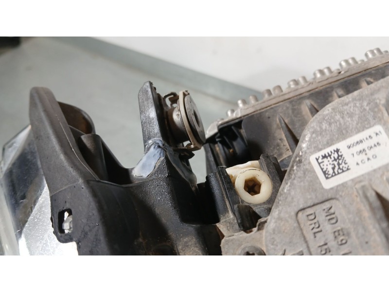 Recambio de faro derecho para bmw x1 (f48) sdrive 18 d referencia OEM IAM 63117428736 PATA ROTA 