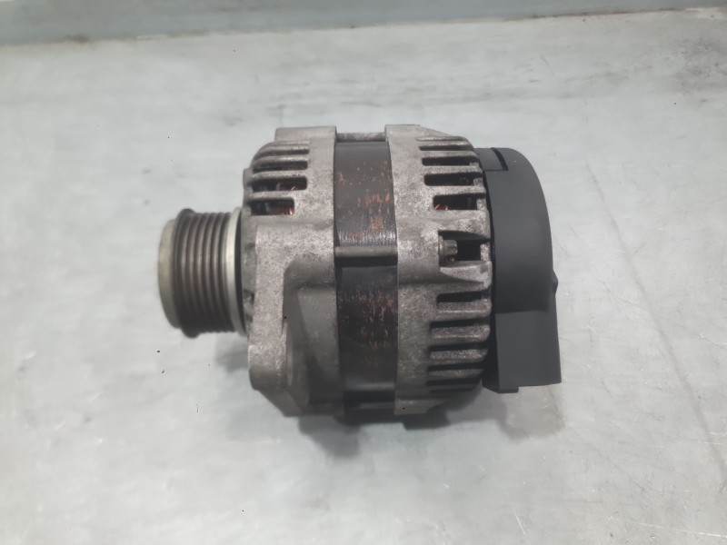 Recambio de alternador para opel astra j (p10) 1.7 cdti (68) referencia OEM IAM 95519864 13579662 