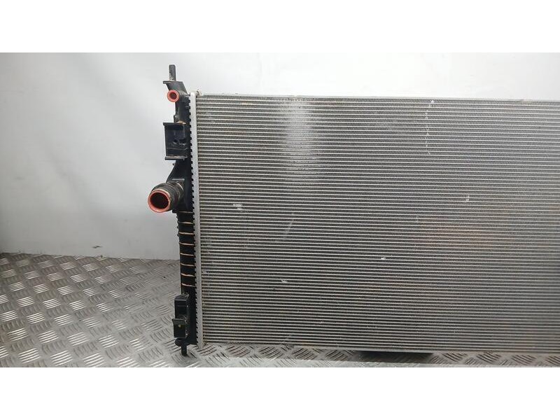 Recambio de radiador agua para peugeot 3008 ii suv (mc_, mr_, mj_, m4_) 1.5 bluehdi 130 referencia OEM IAM 9675747980 VALEO M167