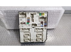 CAJA RELES / FUSIBLES 284B68764R 519531F10