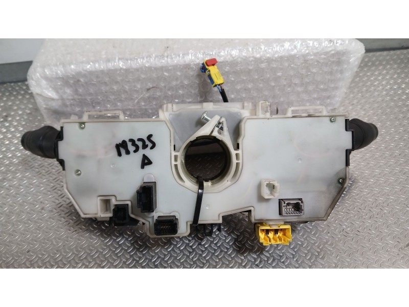 Recambio de mando luces y limpia para renault megane iii hatchback (bz0/1_, b3_) 1.5 dci referencia OEM IAM 255670019R  