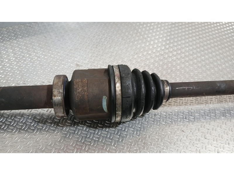 Recambio de transmision delantera derecha para renault megane iii hatchback (bz0/1_, b3_) 1.5 dci referencia OEM IAM 391006777R 