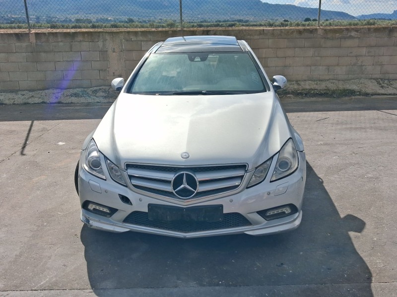 mercedes-benz clase e coupé (c207) del año 2009