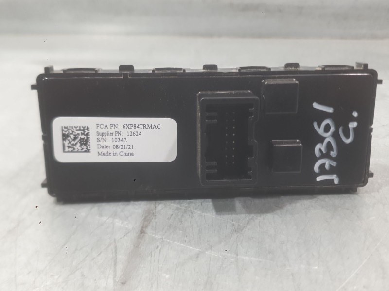 Recambio de mando elevalunas delantero izquierdo para jeep compass (mp, m6, mv, m7) 1.3 referencia OEM IAM 60972968 C/MANDO RETR