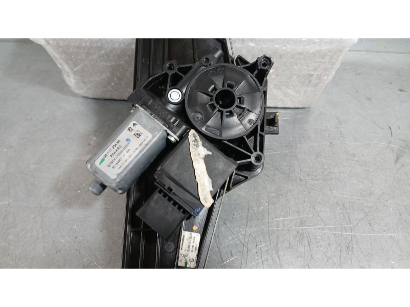 Recambio de elevalunas trasero izquierdo para peugeot 3008 ii suv (mc_, mr_, mj_, m4_) 1.5 bluehdi 130 referencia OEM IAM 981048