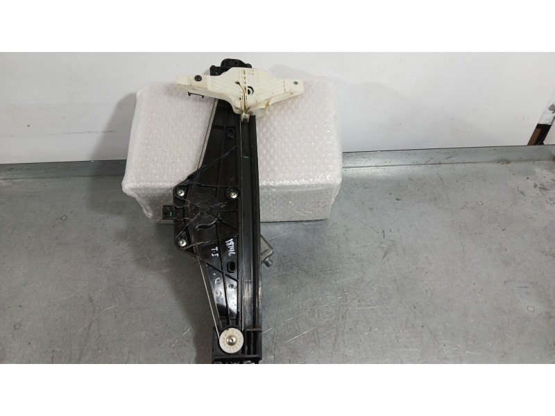 Recambio de elevalunas trasero izquierdo para peugeot 3008 ii suv (mc_, mr_, mj_, m4_) 1.5 bluehdi 130 referencia OEM IAM 981048