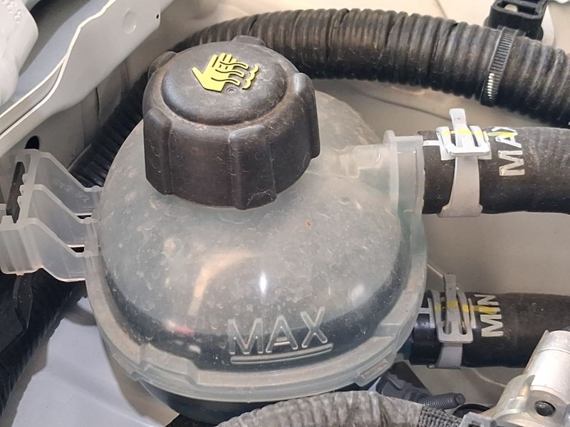 Recambio de deposito expansion para nissan micra vi micra vi (k15) electric referencia OEM IAM 2171000Q0L 2171000Q0K 