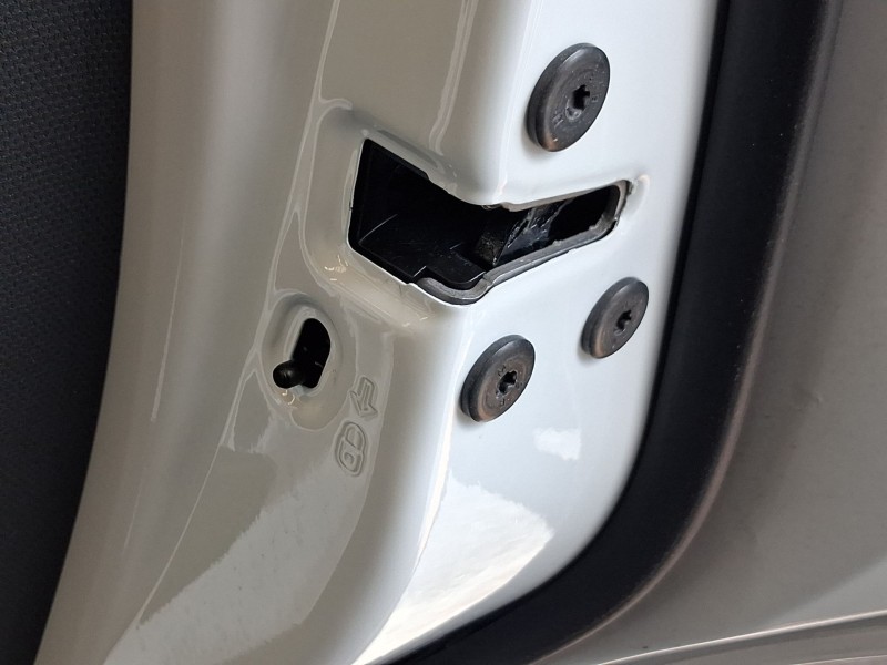 Recambio de cerradura puerta trasera derecha para nissan micra vi micra vi (k15) electric referencia OEM IAM 8050000Q0G  