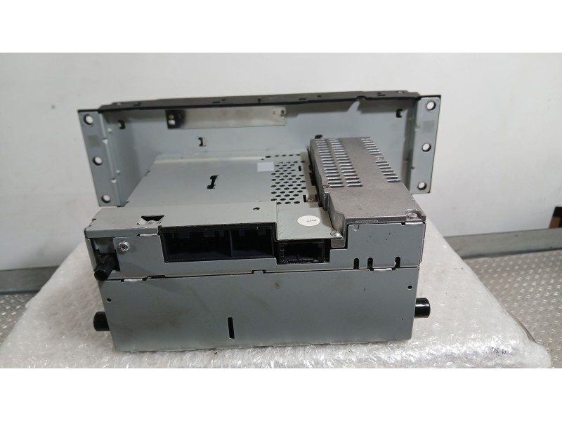 Recambio de sistema audio / radio cd para land rover range rover sport v8 td first edition referencia OEM IAM LR050839  