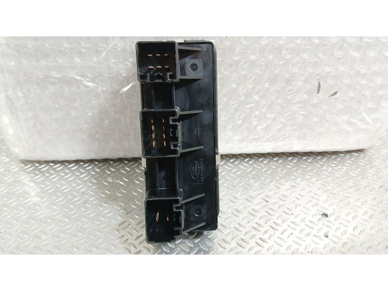 Recambio de mando elevalunas delantero izquierdo para land rover range rover sport v8 td first edition referencia OEM IAM LR0860