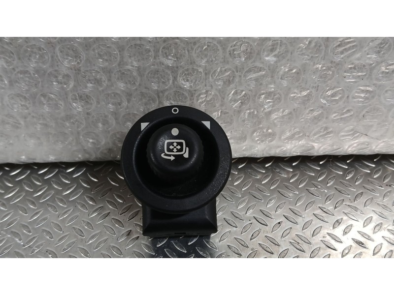 Recambio de mando retrovisor para land rover range rover sport v8 td first edition referencia OEM IAM YUF500130PVJ  