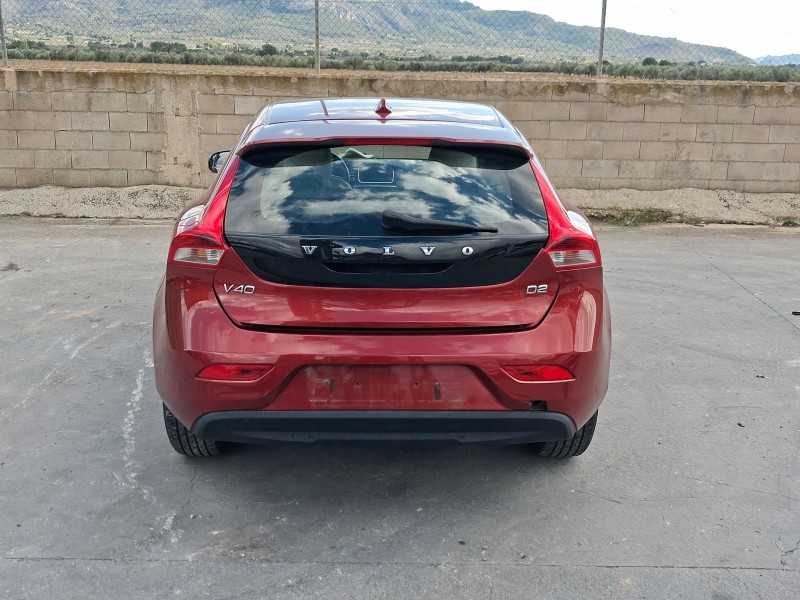 volvo v40 hatchback (525) del año 2014