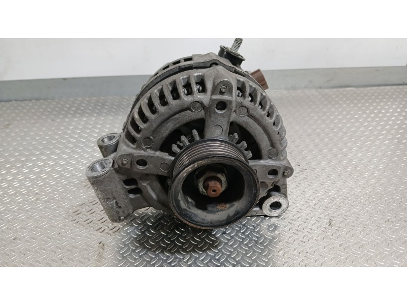 Recambio de alternador para land rover range rover sport v8 td first edition referencia OEM IAM YLE500290  