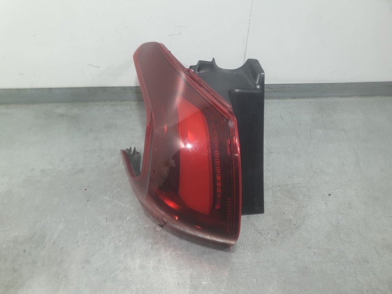 Recambio de piloto trasero izquierdo exterior para peugeot 2008 i (cu_) 1.6 bluehdi 100 referencia OEM IAM 9826730480  
