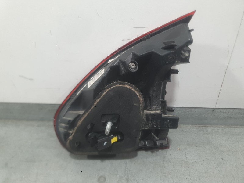 Recambio de piloto trasero izquierdo interior para peugeot 2008 i (cu_) 1.6 bluehdi 100 referencia OEM IAM 9814758480  