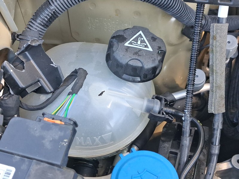 Recambio de deposito expansion para citroën c3 iv 1.2 puretech referencia OEM IAM 9862029280  