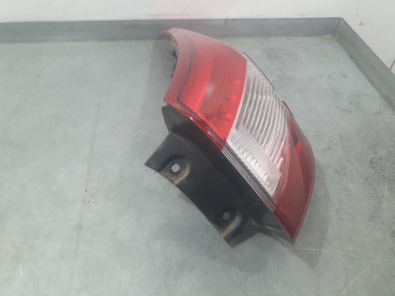 Recambio de piloto trasero derecho exterior para nissan qashqai ii (j11, j11_) 1.2 dig-t referencia OEM IAM 265504EA0A  