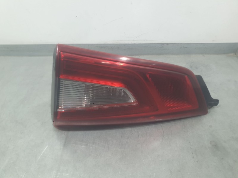 Recambio de piloto trasero derecho interior para nissan qashqai ii (j11, j11_) 1.2 dig-t referencia OEM IAM 265504EA6E  