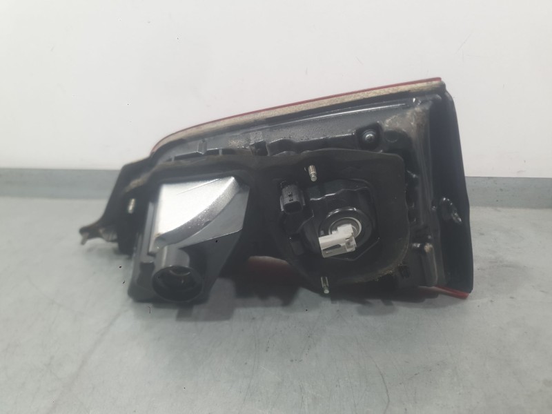Recambio de piloto trasero derecho interior para nissan qashqai ii (j11, j11_) 1.2 dig-t referencia OEM IAM 265504EA6E  