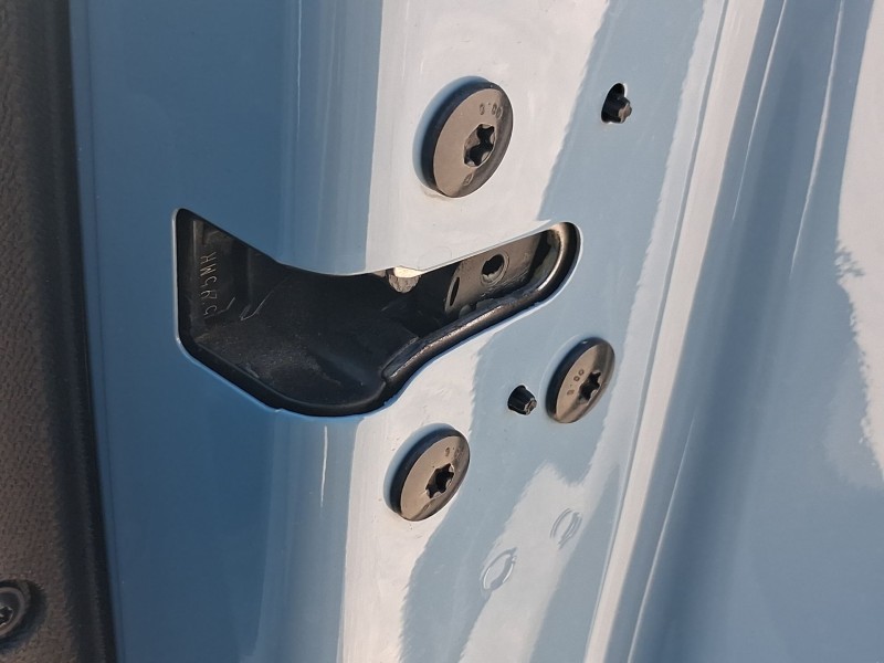 Recambio de cerradura puerta delantera derecha para citroën c3 iv 1.2 puretech referencia OEM IAM 9845630580  