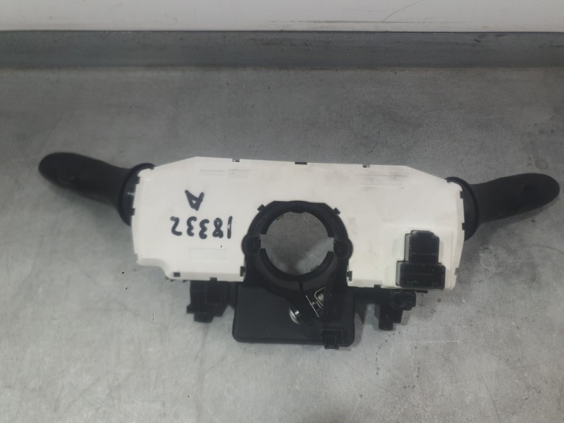 Recambio de mando luces y limpia para nissan qashqai ii (j11, j11_) 1.2 dig-t referencia OEM IAM 255604EA2B  