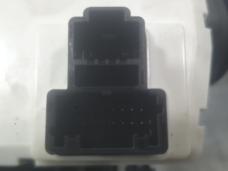 Recambio de mando luces y limpia para nissan qashqai ii (j11, j11_) 1.2 dig-t referencia OEM IAM 255604EA2B  