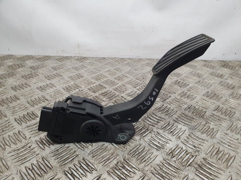 Recambio de potenciometro pedal para nissan pixo (uao) acenta referencia OEM IAM 4940068K40 6PV00907408 