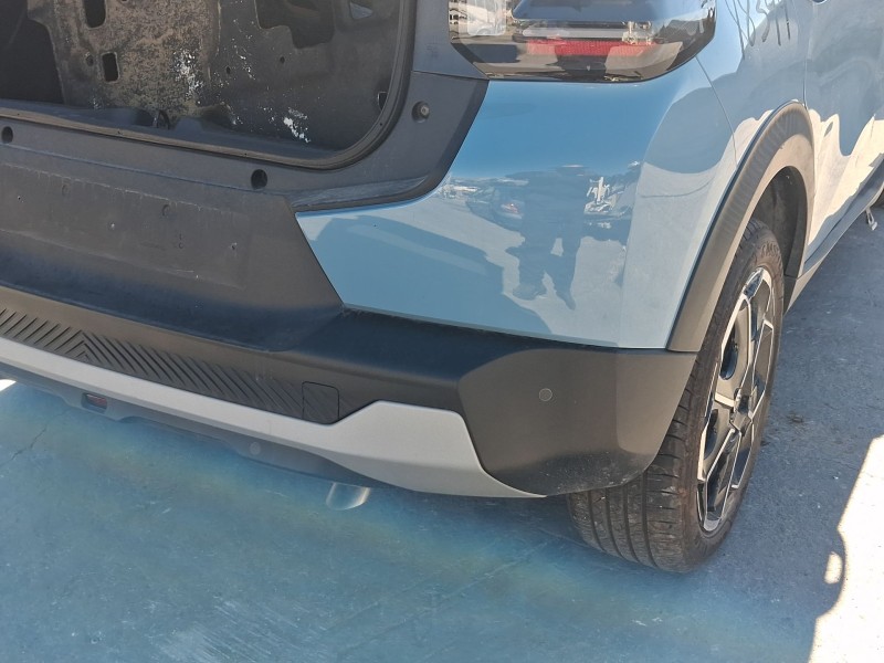 Recambio de paragolpes trasero para citroën c3 iv 1.2 puretech referencia OEM IAM 16945676XT  