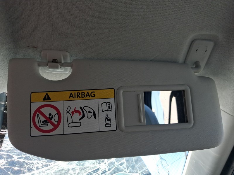 Recambio de parasol derecho para citroën c3 iv 1.2 puretech referencia OEM IAM 98456066UW  