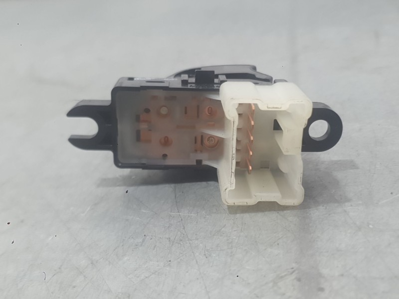Recambio de mando elevalunas trasero izquierdo para nissan qashqai ii (j11, j11_) 1.2 dig-t referencia OEM IAM 25411HV02B  