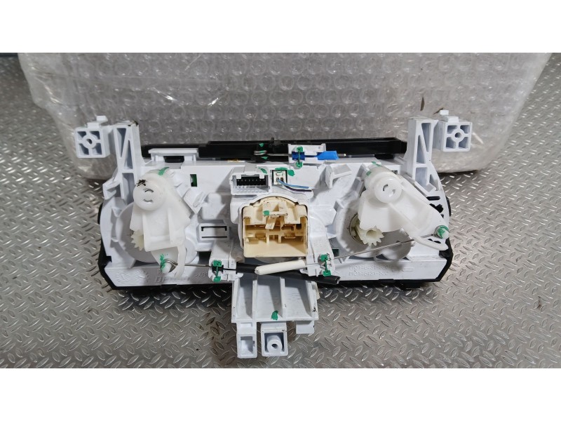 Recambio de mando calefaccion / aire acondicionado para dacia sandero iii 1.0 tce 90 eco-g referencia OEM IAM 275004395R  