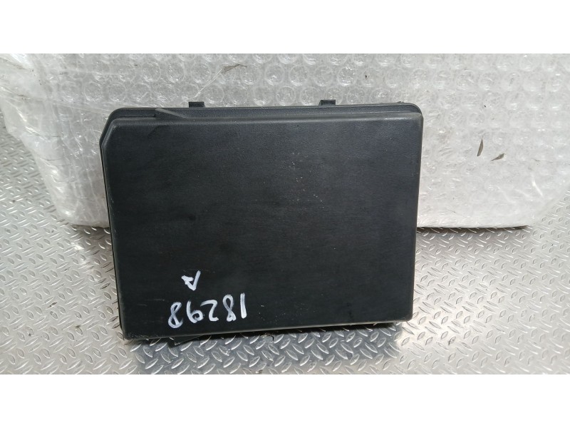 Recambio de caja reles / fusibles para dacia sandero iii 1.0 tce 90 eco-g referencia OEM IAM   