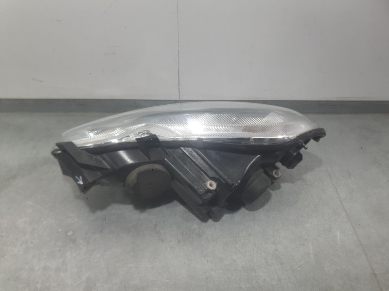 Recambio de faro derecho para smart fortwo coupé (451) 1.0 (451.331, 451.380) referencia OEM IAM A4518200259  