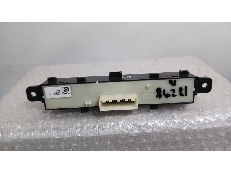 Recambio de mando multifuncion para dacia sandero iii 1.0 tce 90 eco-g referencia OEM IAM   
