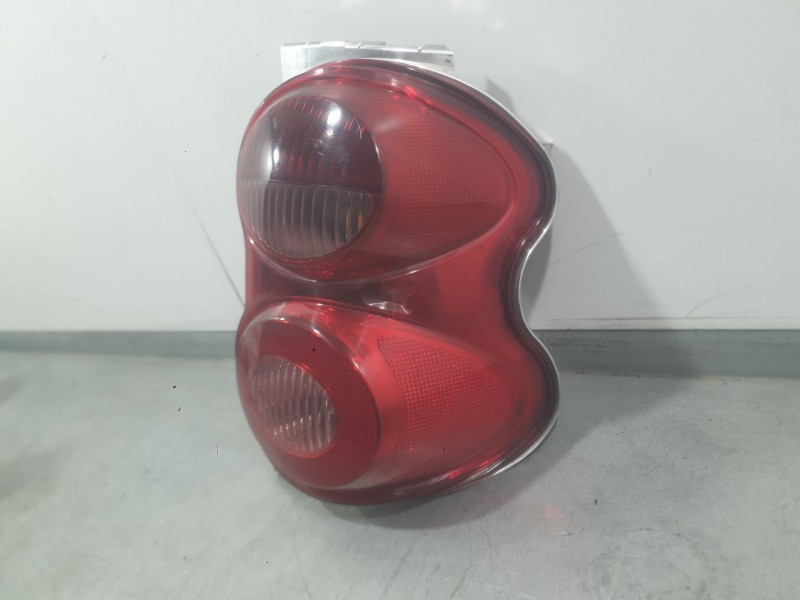 Recambio de piloto trasero derecho para smart fortwo coupé (451) 1.0 (451.331, 451.380) referencia OEM IAM A4518200264CJ4A  