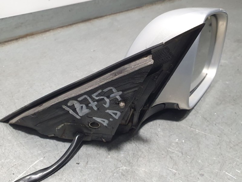 Recambio de retrovisor derecho para volkswagen passat berlina (3b2) básico referencia OEM IAM   ELECTRICO 5 CABLES
