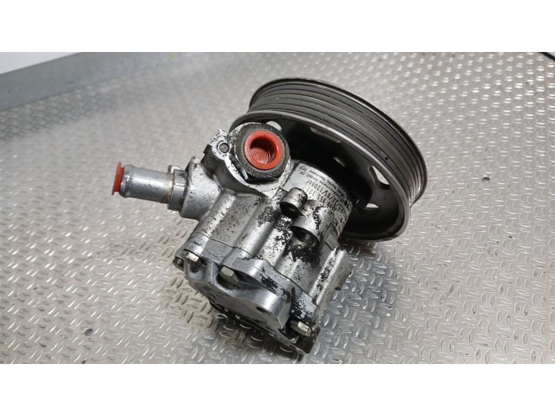 Recambio de bomba direccion para audi a4 b7 avant (8ed) 2.0 tdi 16v referencia OEM IAM 8E0145155N  