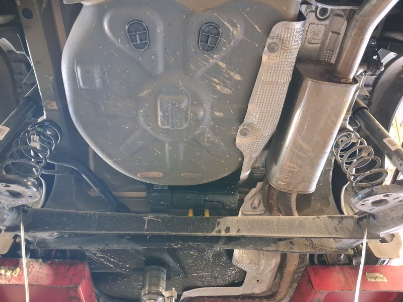 Recambio de puente trasero para citroën c3 iv 1.2 puretech referencia OEM IAM 9859891480  