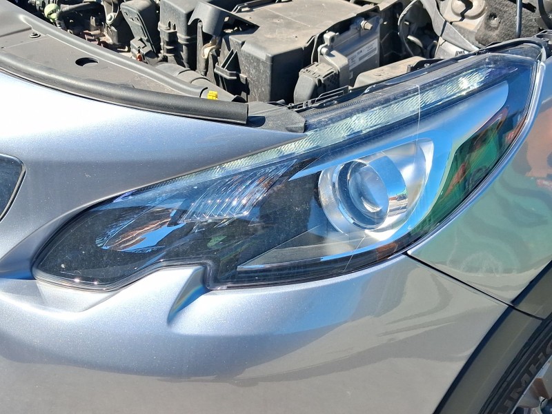 Recambio de faro izquierdo para peugeot 2008 i (cu_) 1.2 puretech 82 referencia OEM IAM 1685353980  