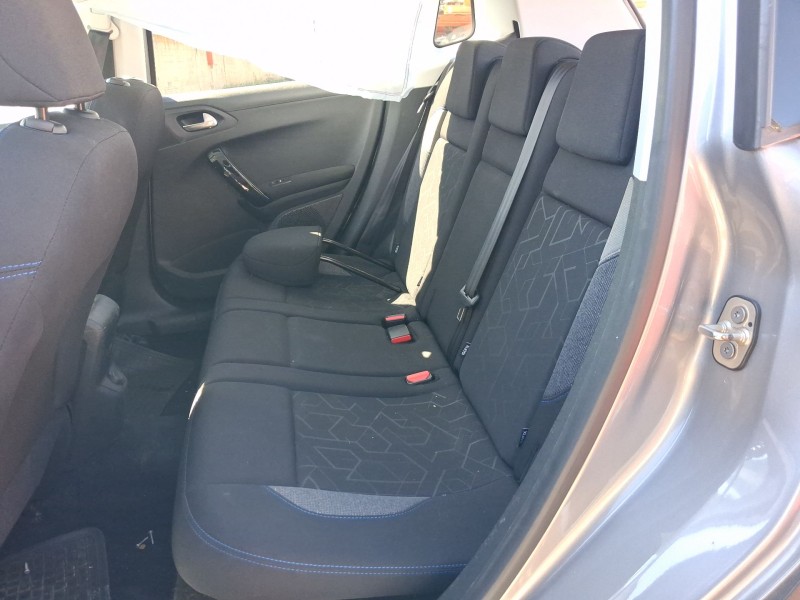 Recambio de asientos traseros para peugeot 2008 i (cu_) 1.2 puretech 82 referencia OEM IAM   