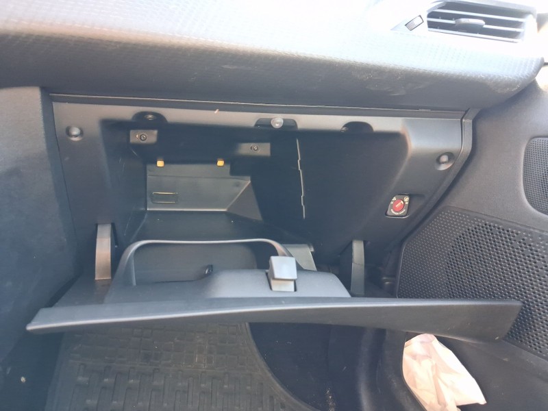 Recambio de guantera para peugeot 2008 i (cu_) 1.2 puretech 82 referencia OEM IAM 96728471ZD  
