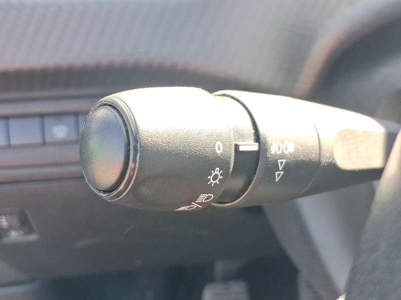 Recambio de mando luces y limpia para peugeot 2008 i (cu_) 1.2 puretech 82 referencia OEM IAM 98154507ZD  